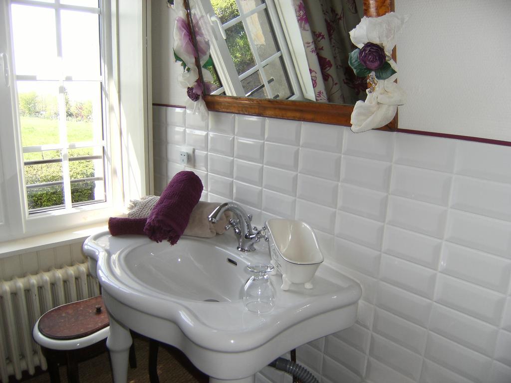 Le Relais Du Mont Chauve Bed & Breakfast Caumont-Sur-Aure Phòng bức ảnh